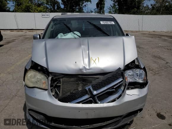 2012 Dodge Grand Caravan SXT z VIN 2C4RDGCG9CR178979, wystawiony jako Copart lot #70486195 z przebiegiem 276 546 mil mil oraz Szkoda całkowita • Salvage title. Historia ofert i sprzedaży dostępna na DreamBid. Obrazek 5.