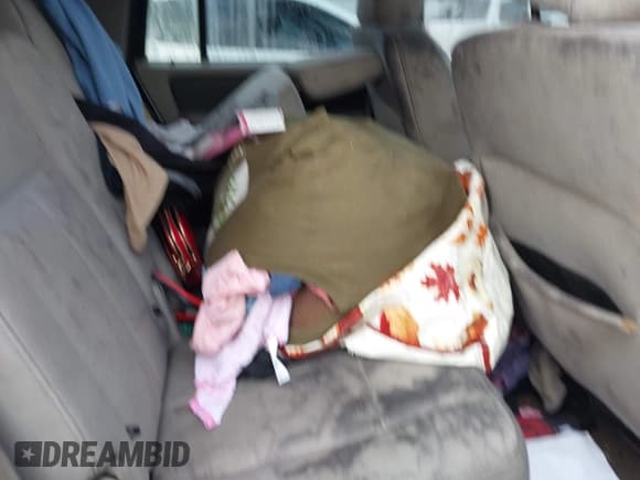 ✅ 2012 Ford Expedition XLT • VIN: 1FMJU1J56CEF06136 • Lot: 43875053. Listed on IAAI with 183,944 mi. Free auction sales archive from the USA and detailed vehicle history report at DreamBid. Image 8.