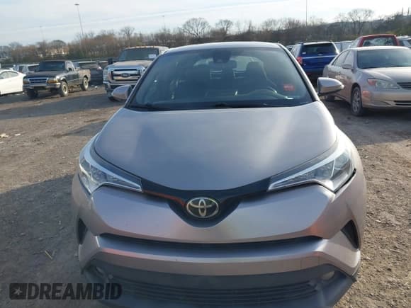 ✅ 2018 Toyota C-HR XLE • VIN: NMTKHMBX0JR034861 • Lot: 43940131. Wystawiony na IAAI z przebiegiem 120 668 mil. Bezpłatny archiwum sprzedaży aukcyjnych z USA i szczegółowy raport historii pojazdu na DreamBid. Zdjęcie 12.