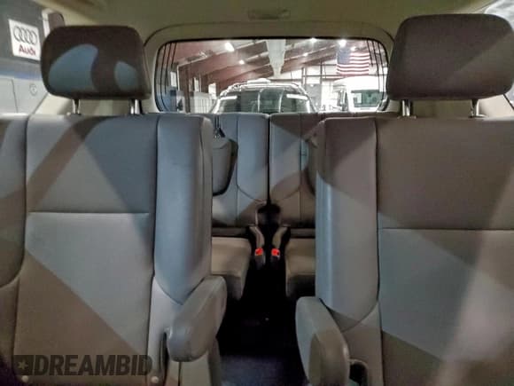 ✅ 2020 Lexus GX 460 Premium • VIN: JTJAM7BXXL5253228 • Lot: 95830155. Wystawiony na Copart z przebiegiem 140 117 mil. Bezpłatny archiwum sprzedaży aukcyjnych z USA i szczegółowy raport historii pojazdu na DreamBid. Zdjęcie 10.