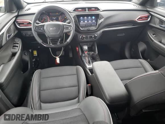 2022 Chevrolet TrailBlazer RS z VIN KL79MUSL4NB083967, wystawiony jako Copart lot #90722665 z przebiegiem 23 536 mil mil oraz Szkoda całkowita • Salvage title. Historia ofert i sprzedaży dostępna na DreamBid. Obrazek 8.