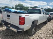 ✅ 2018 Chevrolet Silverado 2500HD Work Truck • VIN: 1GC2KUEG4JZ275402 • Lot: 54338715. Wystawiony na Copart z przebiegiem 61 938 mil. Bezpłatny archiwum sprzedaży aukcyjnych z USA i szczegółowy raport historii pojazdu na DreamBid. Zdjęcie 3.