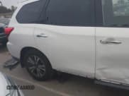 ✅ 2018 Nissan Pathfinder S • VIN: 5N1DR2MN0JC667283 • Lot: 43871847. Listed on IAAI with 117,032 mi. Free auction sales archive from the USA and detailed vehicle history report at DreamBid. Image 17.