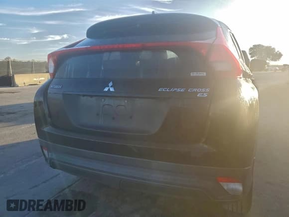 ✅ 2018 Mitsubishi Eclipse Cross ES • VIN: JA4AT3AA9JZ067028 • Lot: 94337395. Listed on Copart with 171,754 mi. Free auction sales archive from the USA and detailed vehicle history report at DreamBid. Image 6.