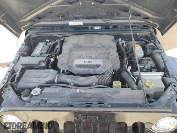 ✅ 2017 Jeep Wrangler Sport • VIN: 1C4AJWAG0HL530608 • Lot: 90857515. Wystawiony na Copart z przebiegiem 42 214 mil. Bezpłatny archiwum sprzedaży aukcyjnych z USA i szczegółowy raport historii pojazdu na DreamBid. Zdjęcie 11.