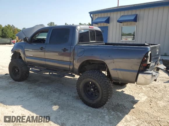 ✅ 2011 Toyota Tacoma PreRunner • VIN: 3TMJU4GN2BM110355 • Lot: 72028075. Listed on Copart with Not provided. Free auction sales archive from the USA and detailed vehicle history report at DreamBid. Image 2.