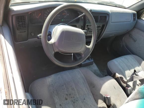 ✅ 1999 Toyota Tacoma • VIN: 4TAVL52N8XZ504591 • Lot: 71146865. Wystawiony na Copart z przebiegiem 237 687 mil. Bezpłatny archiwum sprzedaży aukcyjnych z USA i szczegółowy raport historii pojazdu na DreamBid. Zdjęcie 8.