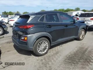 ✅ 2018 Hyundai Kona SEL • VIN: KM8K2CAA2JU101459 • Лот: 69177363. Опубликован ранее на Copart с пробегом 63 570 миль. Бесплатный доступ к архиву аукционных продаж из США и подробный отчёт об истории автомобиля на DreamBid. Изображение 3.