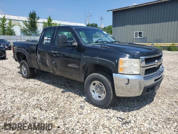 ✅ 2008 Chevrolet Silverado 2500HD 1LT • VIN: 1GCHK29K78E148741 • Lot: 63914665. Wystawiony na Copart z przebiegiem 201 562 mil. Bezpłatny archiwum sprzedaży aukcyjnych z USA i szczegółowy raport historii pojazdu na DreamBid. Zdjęcie 4.