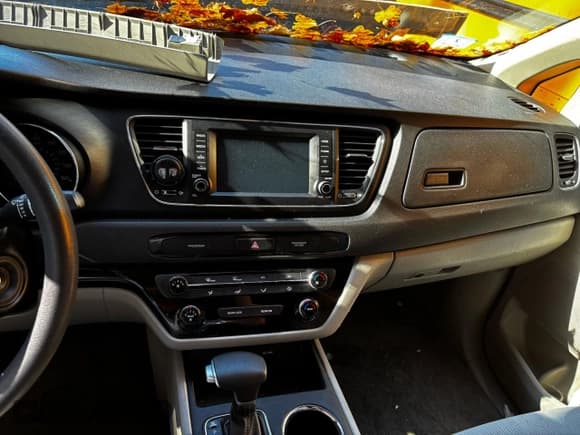 ✅ 2019 Kia Sedona EX • VIN: KNDMB5C10K6564809 • Лот: 87315055. Опубликован ранее на Copart с пробегом Не указан. Бесплатный доступ к архиву аукционных продаж из США и подробный отчёт об истории автомобиля на DreamBid. Изображение 9.