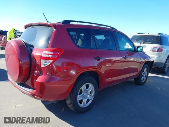 ✅ 2010 Toyota RAV4 • VIN: JTMZF4DV3AD016559 • Лот: 43670534. Опубликован ранее на IAAI с пробегом 185 643 миль. Бесплатный доступ к архиву аукционных продаж из США и подробный отчёт об истории автомобиля на DreamBid. Изображение 4.