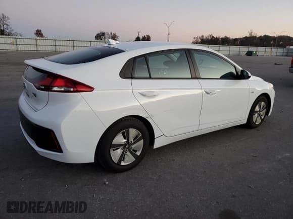 ✅ 2019 Hyundai Ioniq Blue • VIN: KMHC65LC9KU167477 • Lot: 83188724. Wystawiony na Copart z przebiegiem 150 881 mil. Bezpłatny archiwum sprzedaży aukcyjnych z USA i szczegółowy raport historii pojazdu na DreamBid. Zdjęcie 3.
