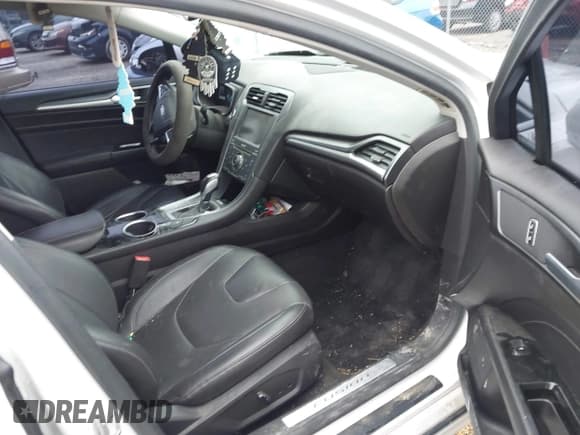 ✅ 2014 Ford Fusion Titanium • VIN: 3FA6P0K95ER134789 • Лот: 43727761. Опубликован ранее на IAAI с пробегом 201 547 миль. Бесплатный доступ к архиву аукционных продаж из США и подробный отчёт об истории автомобиля на DreamBid. Изображение 5.