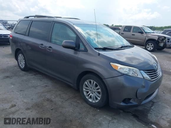 ✅ 2012 Toyota Sienna XLE AAS • VIN: 5TDYK3DC9CS242547 • Lot: 42981571. Listed on IAAI with 156,662 mi. Free auction sales archive from the USA and detailed vehicle history report at DreamBid. Image 1.