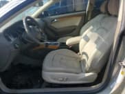 ✅ 2010 Audi A5 Premium Plus • VIN: WAULFAFR4AA083853 • Lot: 66650125. Wystawiony na Copart z przebiegiem 233 052 mil. Bezpłatny archiwum sprzedaży aukcyjnych z USA i szczegółowy raport historii pojazdu na DreamBid. Zdjęcie 7.