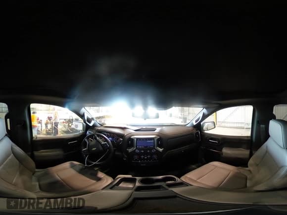 ✅ 2019 Chevrolet Silverado 1500 LT • VIN: 1GCPWCED0KZ141126 • Lot: 67843755. Wystawiony na Copart z przebiegiem 30 755 mil. Bezpłatny archiwum sprzedaży aukcyjnych z USA i szczegółowy raport historii pojazdu na DreamBid. Zdjęcie 12.