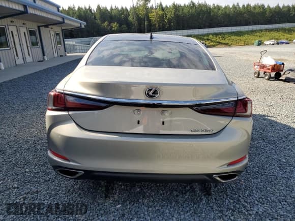 ✅ 2025 Lexus ES 350 Ultra Luxury • VIN: 58AFZ1B15SU191894 • Lot: 81219155. Wystawiony na Copart z przebiegiem 8 342 mil. Bezpłatny archiwum sprzedaży aukcyjnych z USA i szczegółowy raport historii pojazdu na DreamBid. Zdjęcie 6.