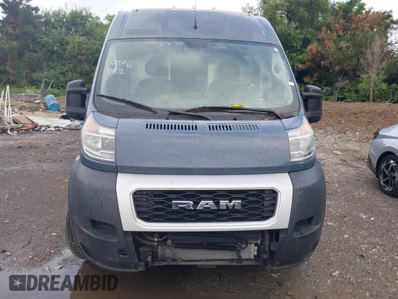 ✅ 2020 Ram ProMaster Cargo • VIN: 3C6URVJG1LE128461 • Lot: 42760478. Listed on IAAI with 44,622 mi. Free auction sales archive from the USA and detailed vehicle history report at DreamBid. Image 12.