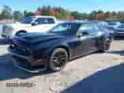 2022 Dodge Challenger SRT Hellcat z VIN 2C3CDZC9XNH104762, wystawiony jako IAAI lot #43392957 z przebiegiem 23 921 mil mil oraz . Historia ofert i sprzedaży dostępna na DreamBid. Obrazek 2.