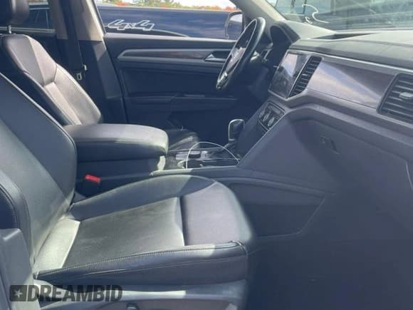 ✅ 2019 Volkswagen Atlas SEL • VIN: 1V2MR2CA1KC536477 • Lot: 85948135. Wystawiony na Copart z przebiegiem 129 044 mil. Bezpłatny archiwum sprzedaży aukcyjnych z USA i szczegółowy raport historii pojazdu na DreamBid. Zdjęcie 5.