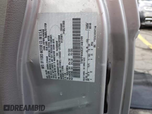 ✅ 2002 Ford Mustang Deluxe • VIN: 1FAFP444X2F188199 • Lot: 91163155. Listed on Copart with 111,373 mi. Free auction sales archive from the USA and detailed vehicle history report at DreamBid. Image 12.