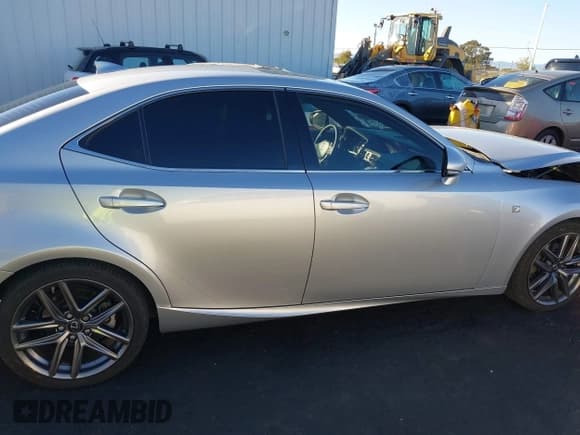 ✅ 2015 Lexus IS 250 • VIN: JTHBF1D23F5073320 • Lot: 43546273. Listed on IAAI with 105,892 mi. Free auction sales archive from the USA and detailed vehicle history report at DreamBid. Image 13.