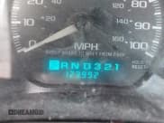 ✅ 2001 Chevrolet Silverado 1500 LS • VIN: 2GCEK19V211379061 • Lot: 41720847. Wystawiony na IAAI z przebiegiem 123 992 mil. Bezpłatny archiwum sprzedaży aukcyjnych z USA i szczegółowy raport historii pojazdu na DreamBid. Zdjęcie 7.