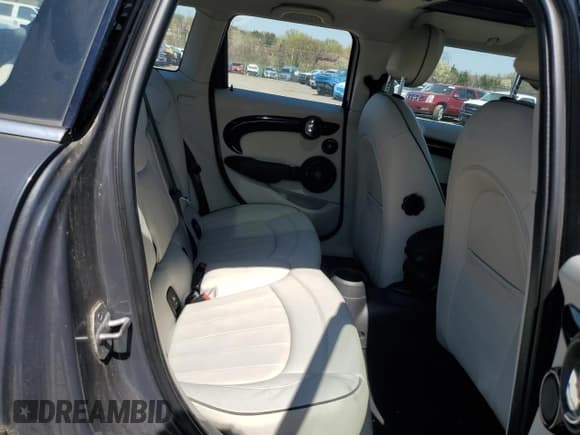 ✅ 2016 MINI Hardtop 4 Door S • VIN: WMWXU3C59G2D30262 • Lot: 52617105. Listed on Copart with 75,235 mi. Free auction sales archive from the USA and detailed vehicle history report at DreamBid. Image 10.