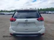✅ 2017 Nissan Rogue SL • VIN: JN8AT2MV2HW026450 • Lot: 42301312. Wystawiony na IAAI z przebiegiem 102 513 mil. Bezpłatny archiwum sprzedaży aukcyjnych z USA i szczegółowy raport historii pojazdu na DreamBid. Zdjęcie 16.