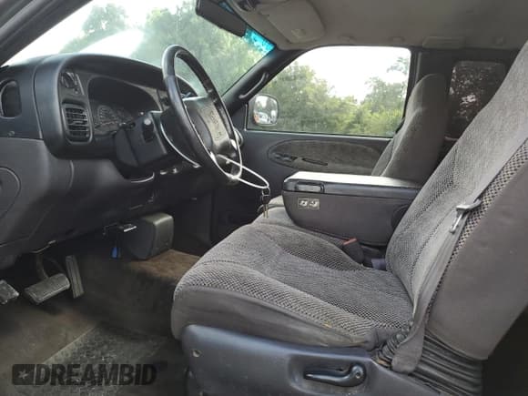 ✅ 2000 Dodge 2500 • VIN: 3B7KC236XYG145114 • Lot: 64314695. Listed on Copart with 154,337 mi. Free auction sales archive from the USA and detailed vehicle history report at DreamBid. Image 7.