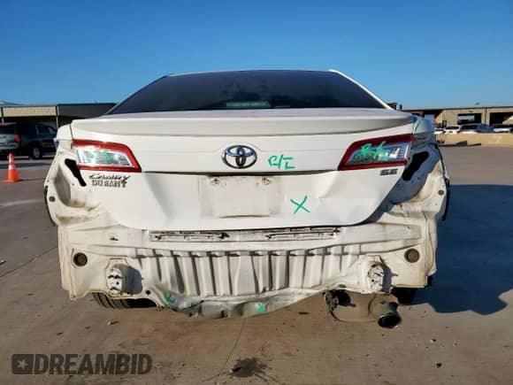 2014 Toyota Camry L with VIN 4T1BF1FK4EU744573, listed as a Copart auction lot 82307495 with 124,046 mi miles and Salvage title. Bid and sale history available at DreamBid. Image 6.