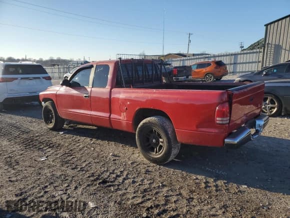 ✅ 2000 Dodge Dakota • VIN: 1B7GL22X0YS600688 • Lot: 42568085. Wystawiony na Copart z przebiegiem 1 581 mil. Bezpłatny archiwum sprzedaży aukcyjnych z USA i szczegółowy raport historii pojazdu na DreamBid. Zdjęcie 2.