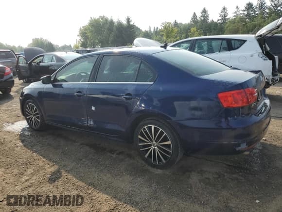 ✅ 2014 Volkswagen Jetta SEL • VIN: 3VWL07AJ3EM408460 • Lot: 67616635. Listed on Copart with 212,124 mi. Free auction sales archive from the USA and detailed vehicle history report at DreamBid. Image 2.