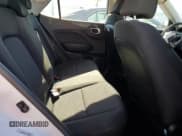 ✅ 2021 Hyundai Venue SE • VIN: KMHRB8A3XMU105597 • Lot: 86194125. Wystawiony na Copart z przebiegiem 115 874 mil. Bezpłatny archiwum sprzedaży aukcyjnych z USA i szczegółowy raport historii pojazdu na DreamBid. Zdjęcie 10.