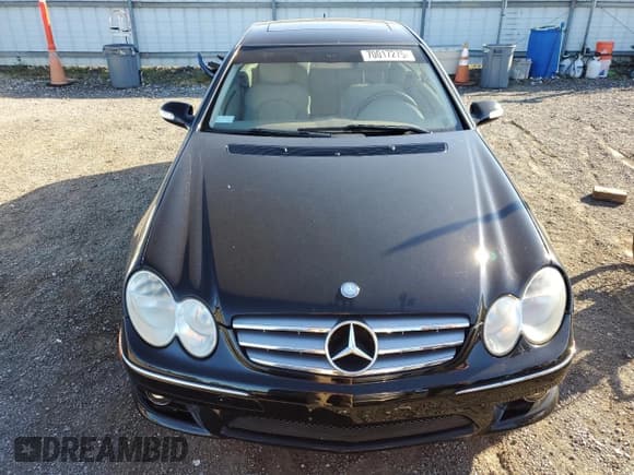 ✅ 2009 Mercedes-Benz CLK 350 • VIN: WDBTJ56HX9F261469 • Lot: 70017275. Listed on Copart with 106,718 mi. Free auction sales archive from the USA and detailed vehicle history report at DreamBid. Image 5.