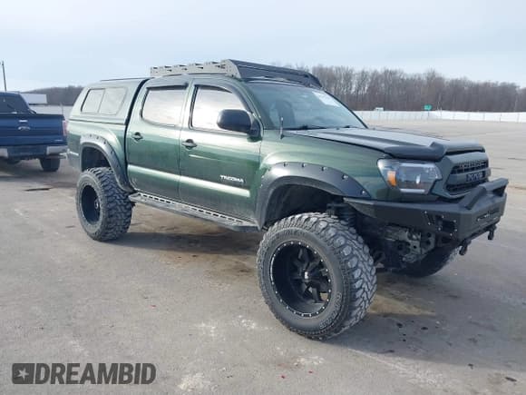 ✅ 2012 Toyota Tacoma • VIN: 3TMLU4EN8CM084941 • Lot: 41547330. Listed on IAAI with 118,460 mi. Free auction sales archive from the USA and detailed vehicle history report at DreamBid. Image 1.