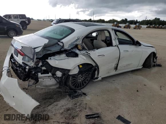 ✅ 2024 Mercedes-Benz E 450 • VIN: W1KLF6BB0RA040864 • Lot: 69080804. Wystawiony na Copart z przebiegiem Nie podano. Bezpłatny archiwum sprzedaży aukcyjnych z USA i szczegółowy raport historii pojazdu na DreamBid. Zdjęcie 3.