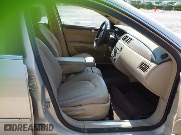 ✅ 2007 Buick Lucerne CX • VIN: 1G4HP57287U147264 • Lot: 39961219. Listed on IAAI with 137,814 mi. Free auction sales archive from the USA and detailed vehicle history report at DreamBid. Image 5.