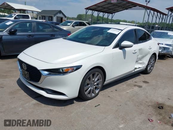 ✅ 2021 Mazda 3 Select • VIN: 3MZBPBBL6MM254531 • Lot: 42446016. Listed on IAAI with 36,168 mi. Free auction sales archive from the USA and detailed vehicle history report at DreamBid. Image 18.