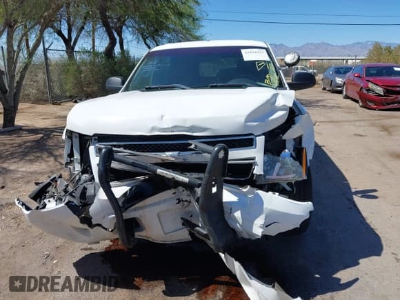 ✅ 2014 Chevrolet Tahoe Commercial • VIN: 1GNLC2E05ER210242 • Lot: 42818225. Wystawiony na IAAI z przebiegiem 161 337 mil. Bezpłatny archiwum sprzedaży aukcyjnych z USA i szczegółowy raport historii pojazdu na DreamBid. Zdjęcie 6.