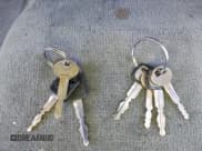 ✅ 1993 Ford Taurus • VIN: 1FACP5748PG130923 • Lot: 43898253. Wystawiony na IAAI z przebiegiem 962 004 mil. Bezpłatny archiwum sprzedaży aukcyjnych z USA i szczegółowy raport historii pojazdu na DreamBid. Zdjęcie 11.