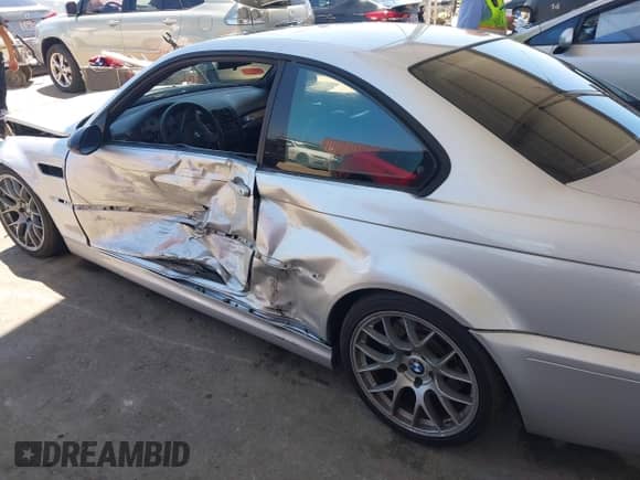 2002 BMW 3 Series M3 с VIN WBSBL93472JR18143, выставлен на аукционе IAAI как лот 42643978 с пробегом 193 689 миль миль и . История ставок и продаж доступна на DreamBid. Изображение 20.