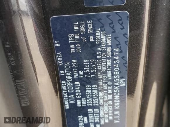 ✅ 2025 Kia Carnival EX • VIN: KNDNC5KA5S6043474 • Lot: 63370355. Listed on Copart with 8,574 mi. Free auction sales archive from the USA and detailed vehicle history report at DreamBid. Image 13.