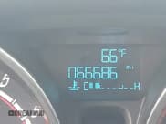 ✅ 2017 Ford Fiesta ST • VIN: 3FADP4GX9HM170718 • Lot: 42347671. Wystawiony na IAAI z przebiegiem 66 686 mil. Bezpłatny archiwum sprzedaży aukcyjnych z USA i szczegółowy raport historii pojazdu na DreamBid. Zdjęcie 15.