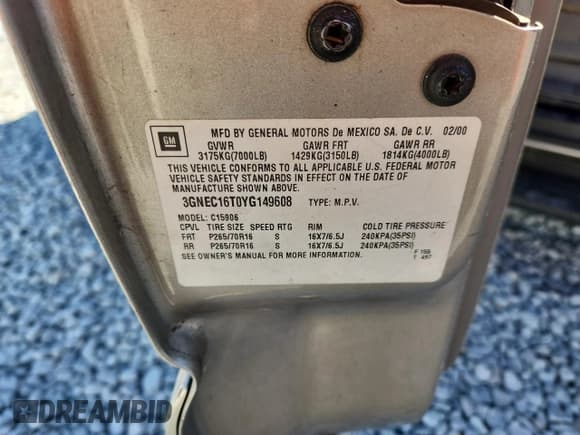 ✅ 2000 Chevrolet Suburban LS • VIN: 3GNEC16T0YG149608 • Lot: 86701705. Listed on Copart with 217,178 mi. Free auction sales archive from the USA and detailed vehicle history report at DreamBid. Image 12.