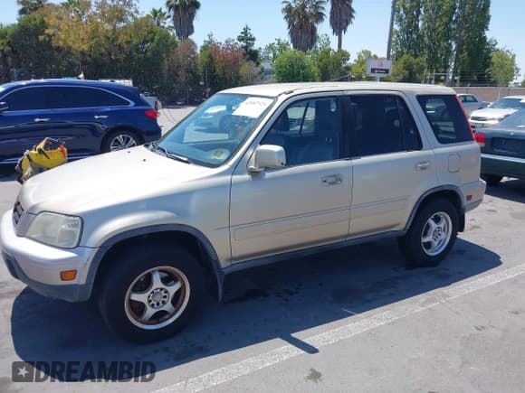 ✅ 2000 Honda CR-V SE • VIN: JHLRD1873YC047250 • Lot: 42687925. Wystawiony na IAAI z przebiegiem 172 496 mil. Bezpłatny archiwum sprzedaży aukcyjnych z USA i szczegółowy raport historii pojazdu na DreamBid. Zdjęcie 6.