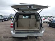 ✅ 2007 Lincoln Navigator • VIN: 5LMFU27597LJ01857 • Lot: 42179736. Wystawiony na IAAI z przebiegiem 195 202 mil. Bezpłatny archiwum sprzedaży aukcyjnych z USA i szczegółowy raport historii pojazdu na DreamBid. Zdjęcie 19.