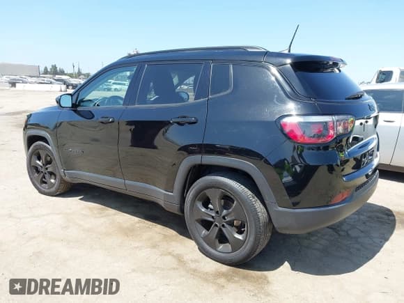 ✅ 2019 Jeep Compass Latitude • VIN: 3C4NJCBB8KT727170 • Lot: 42519878. Listed on IAAI with 156,385 mi. Free auction sales archive from the USA and detailed vehicle history report at DreamBid. Image 3.