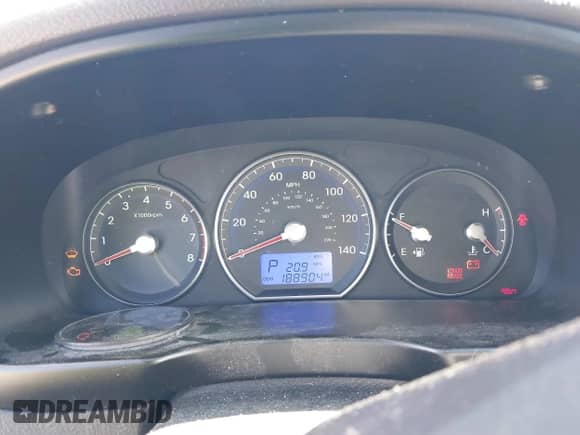 2011 Hyundai Santa Fe Limited с VIN 5XYZKDAG3BG032555, выставлен на аукционе IAAI как лот 43440132 с пробегом 188 904 миль миль и . История ставок и продаж доступна на DreamBid. Изображение 7.