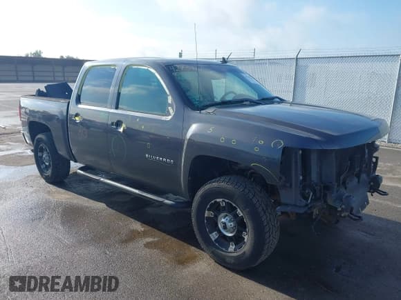 ✅ 2011 Chevrolet Silverado 1500 LTZ • VIN: 3GCPKTE35BG190664 • Lot: 42737125. Wystawiony na IAAI z przebiegiem 168 420 mil. Bezpłatny archiwum sprzedaży aukcyjnych z USA i szczegółowy raport historii pojazdu na DreamBid. Zdjęcie 1.